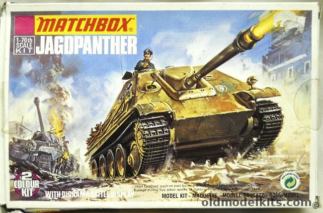 Matchbox 1/76 Jagdpanther with Diorama Display Base, 40080 plastic model kit